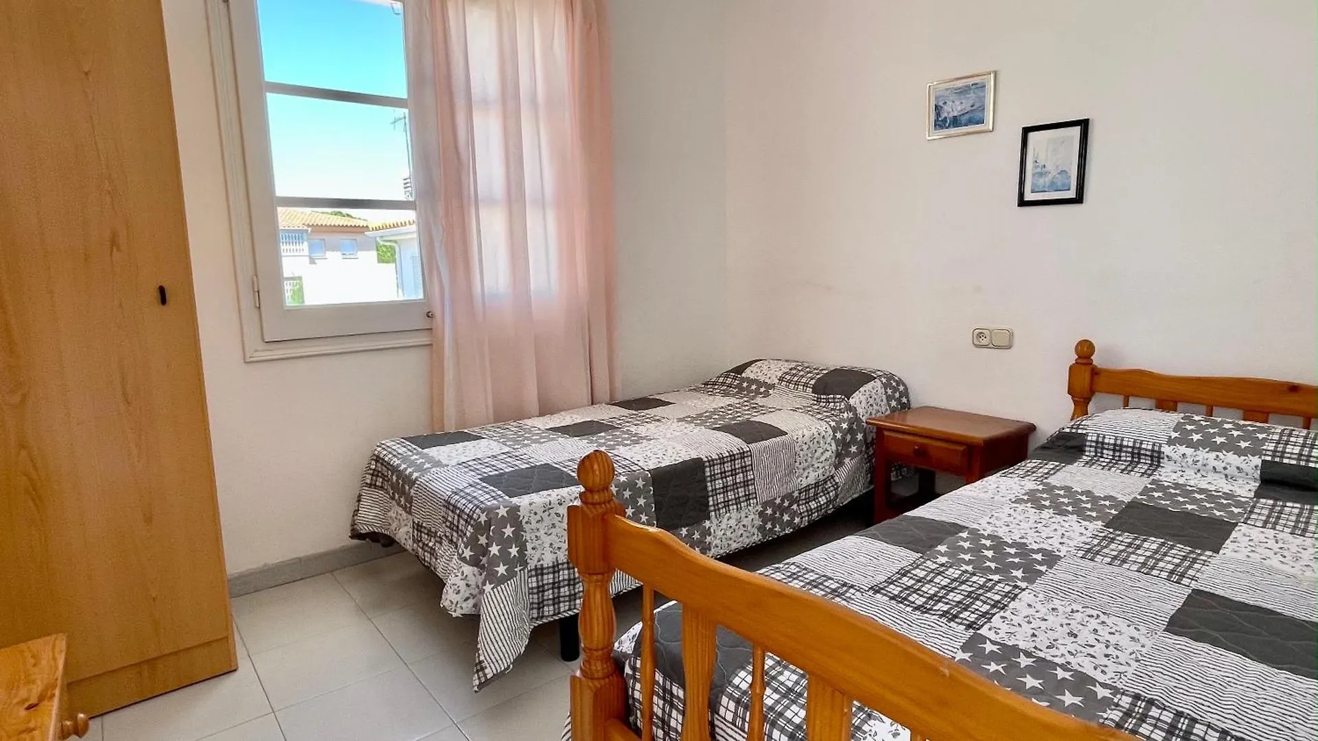 La Vinya I - Casas Adosadas L'Escala 0*,  Spain